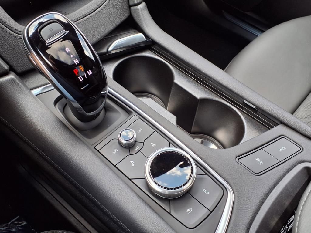 New 2025 Cadillac XT5 Premium Luxury w/ LPO, Floor Liner Package image 22