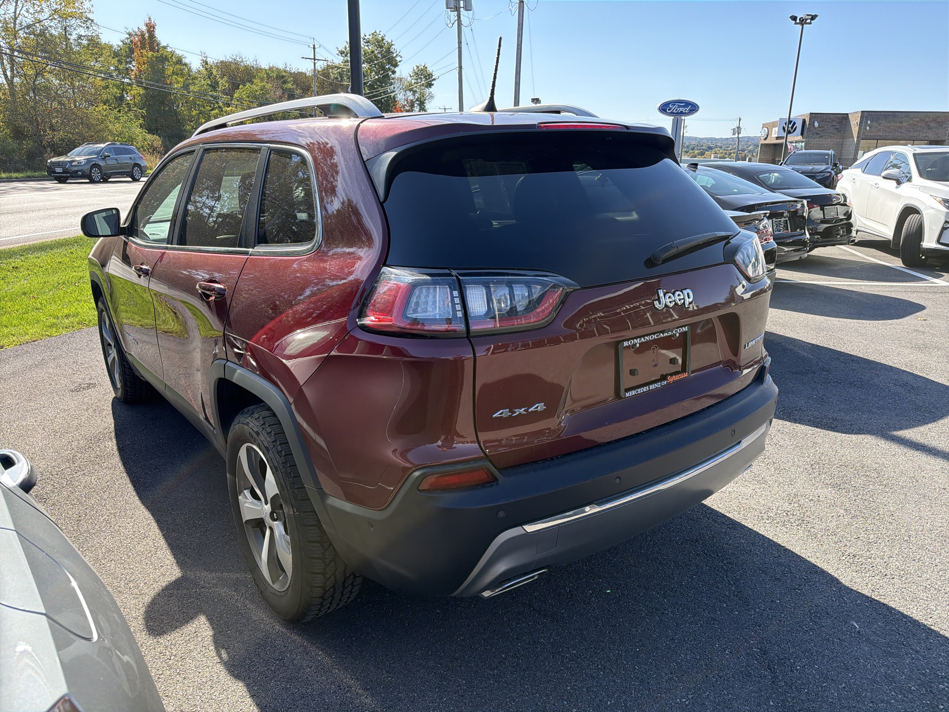 Used 2021 Jeep Cherokee Limited w/ Mopar Interior Package AWD/4WD image 5