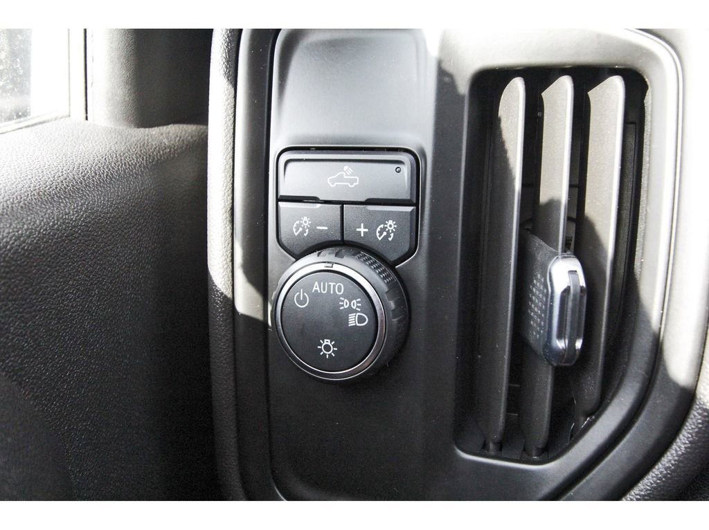 Used 2022 Chevrolet Silverado 1500 W/T image 15