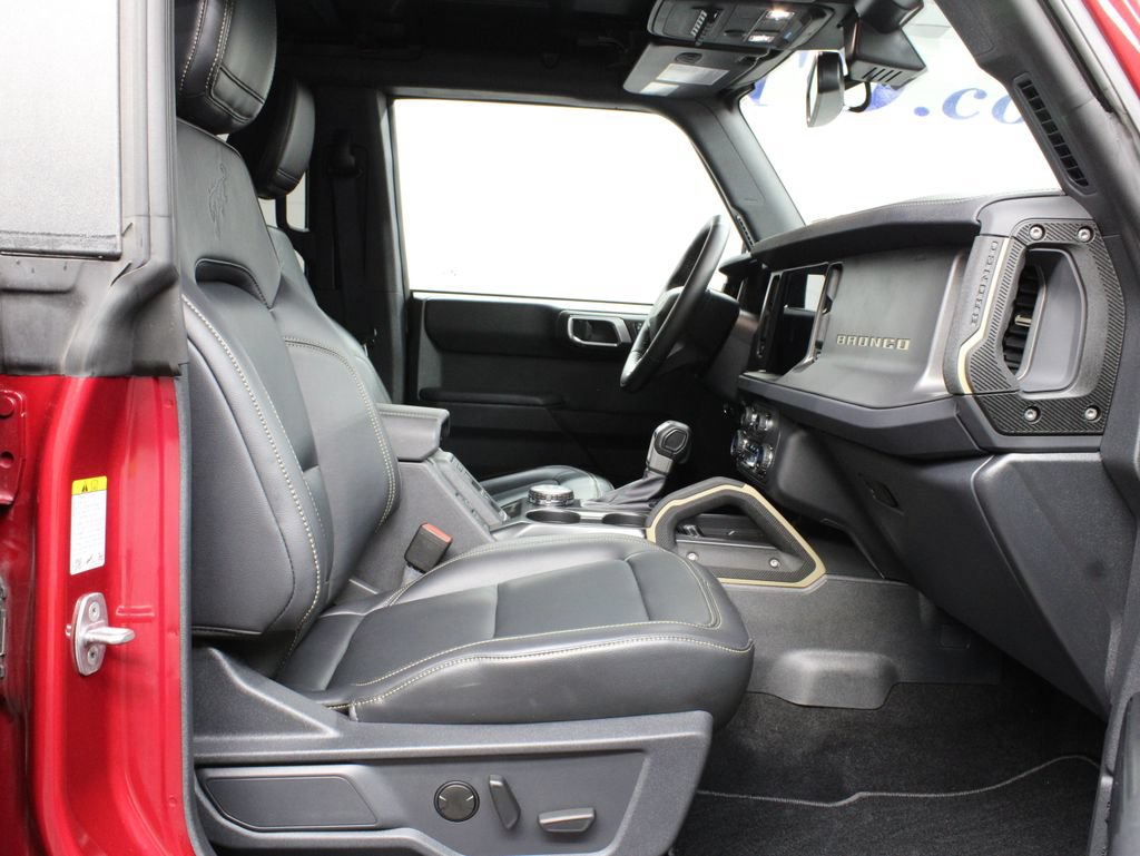 Used 2025 Ford Bronco Badlands AWD/4WD image 38