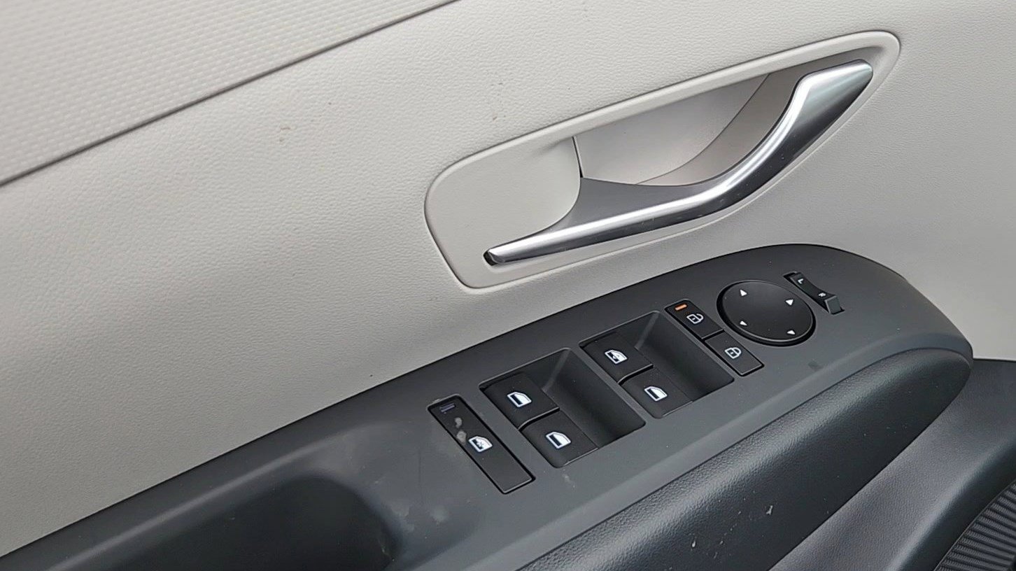 New 2026 Hyundai Tucson SE AWD/4WD image 9