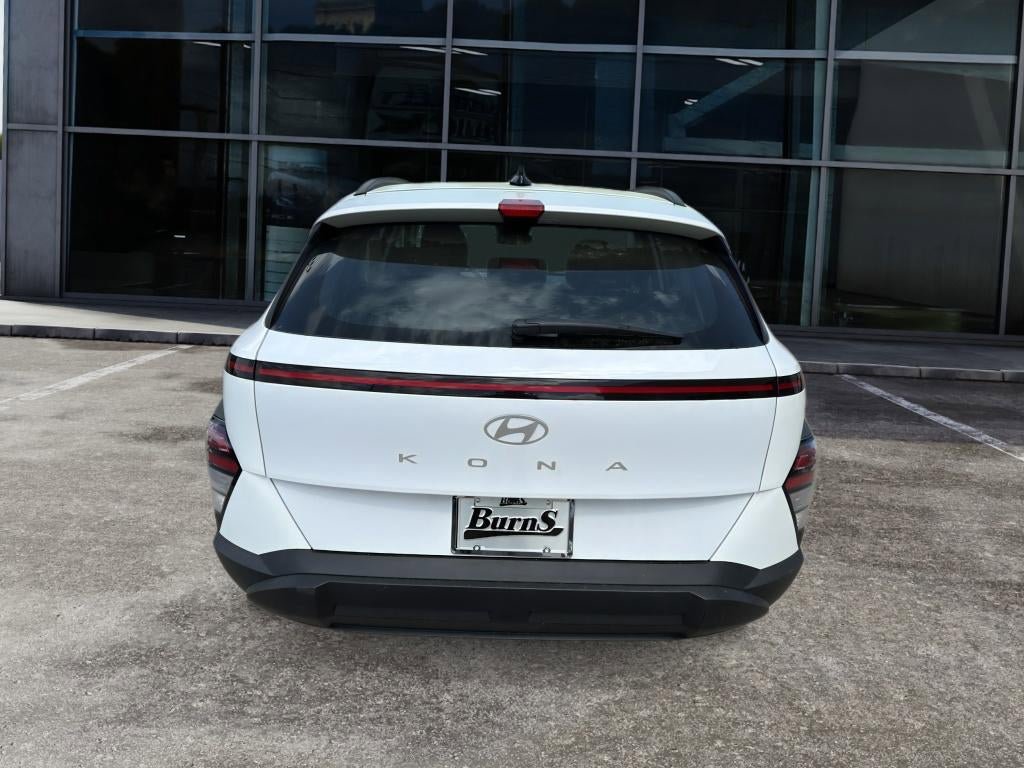 Used 2025 Hyundai Kona SEL image 6