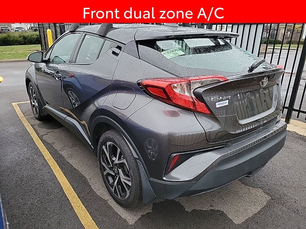Used 2021 Toyota C-HR XLE image 4