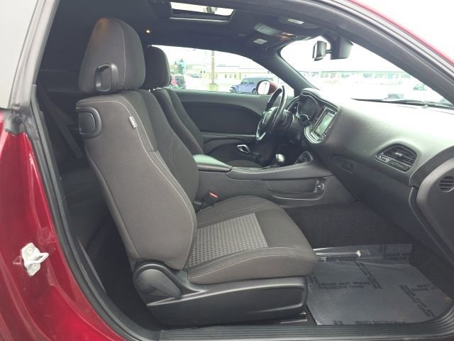 Used 2020 Dodge Challenger SXT w/ Blacktop Package RWD image 32