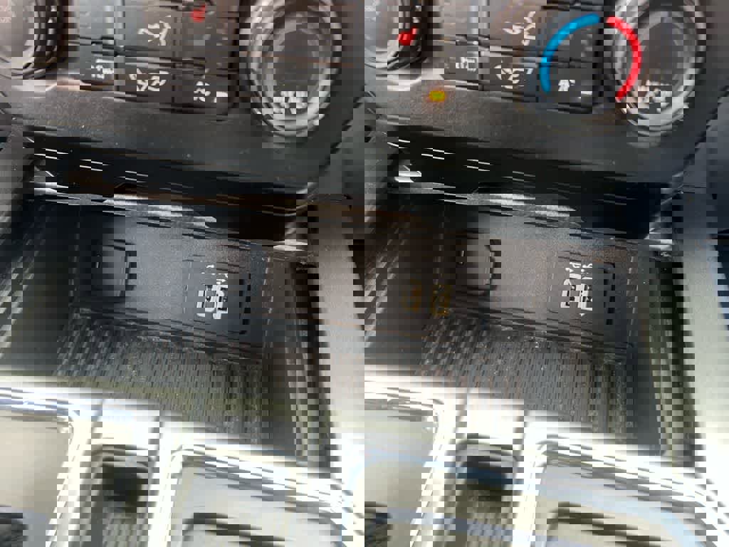 Used 2016 Ford F150 XLT w/ Equipment Group 302A Luxury image 34