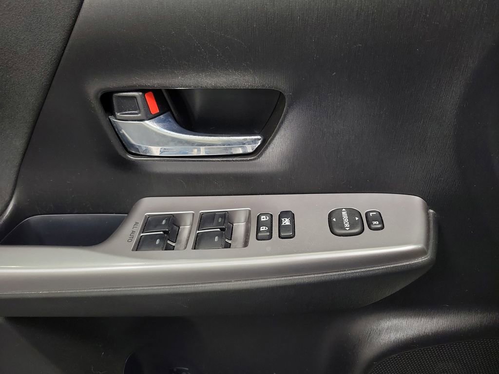 Used 2016 Toyota Prius V Three image 20