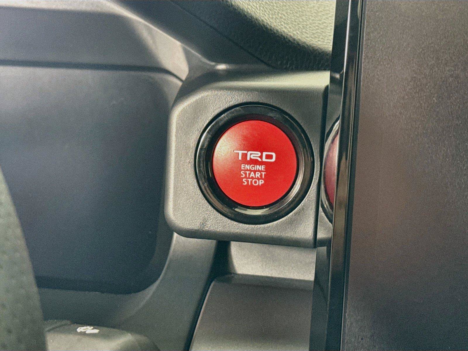 Certified 2025 Toyota Tacoma TRD Sport AWD/4WD image 21
