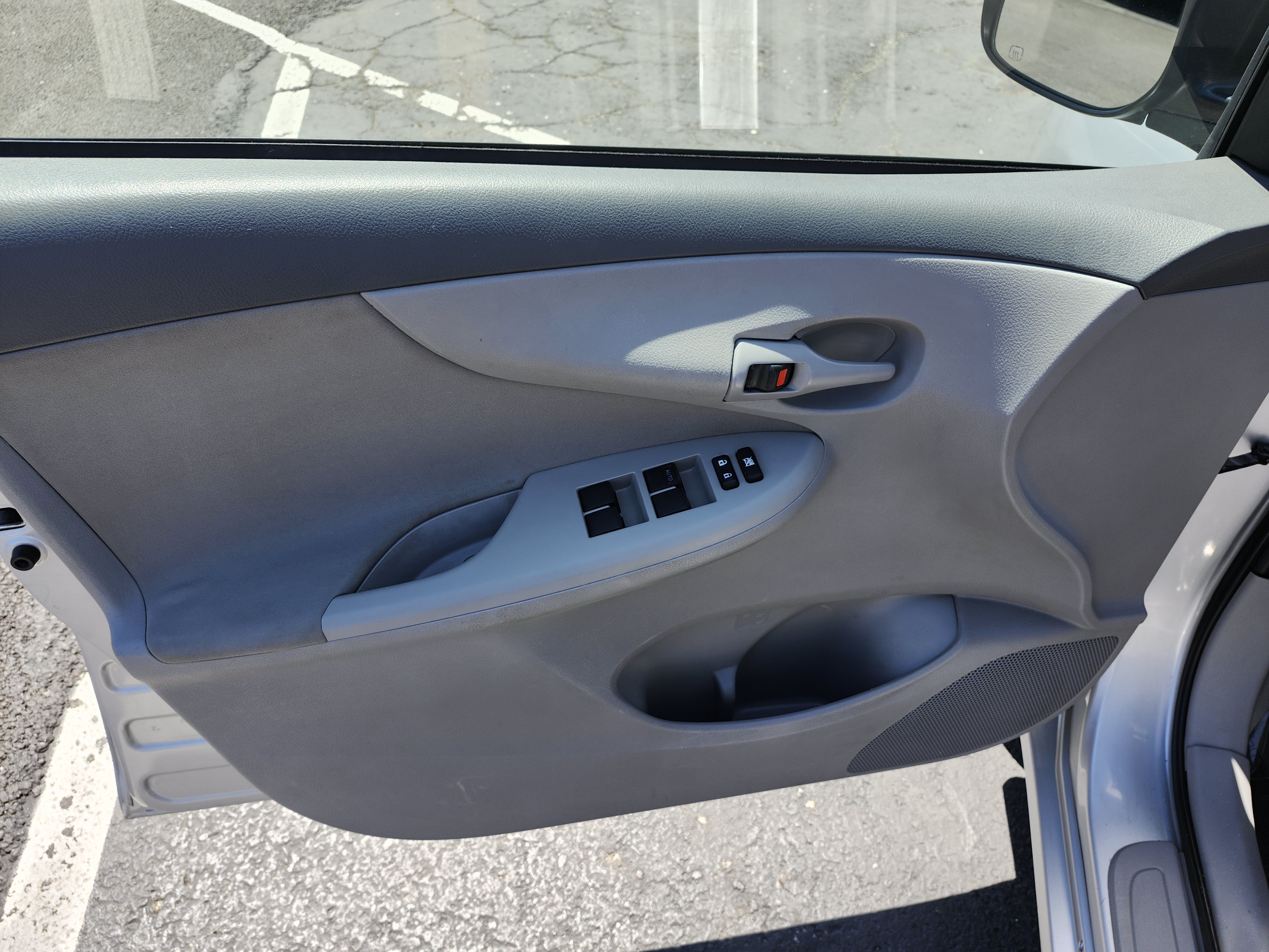 Used 2009 Toyota Corolla LE FWD image 21