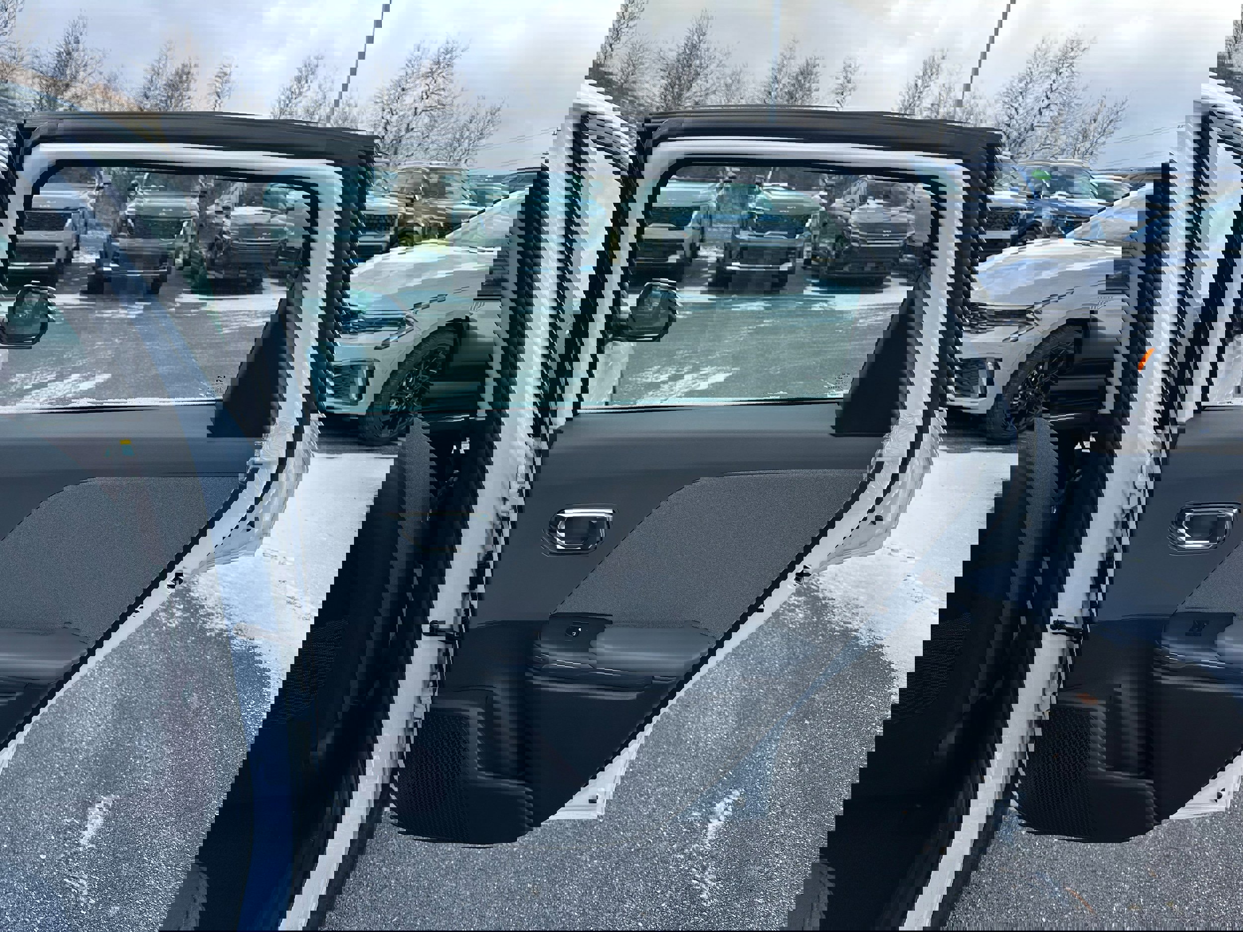 New 2025 Kia K4 EX image 17