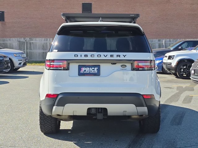 Used 2017 Land Rover Discovery HSE AWD/4WD image 6