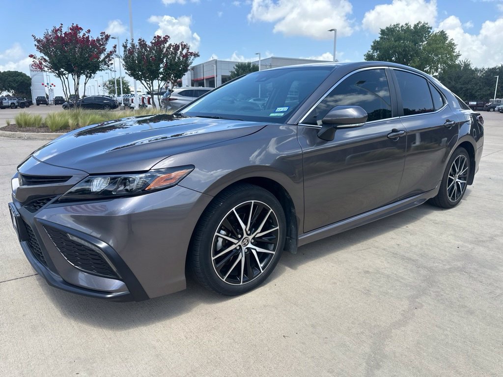 Used 2024 Toyota Camry SE