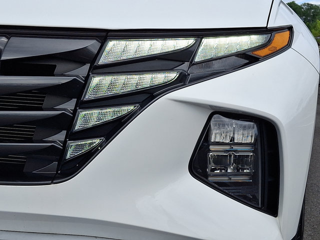 Used 2023 Hyundai Tucson SE AWD/4WD image 10
