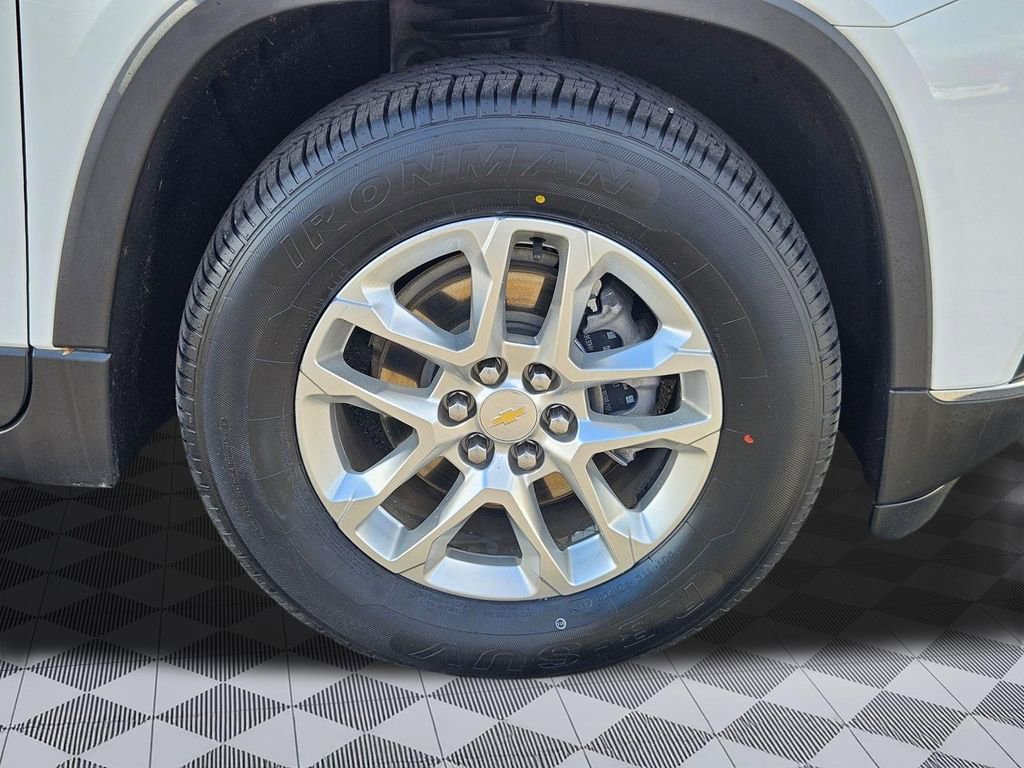 Used 2021 Chevrolet Traverse LT image 31