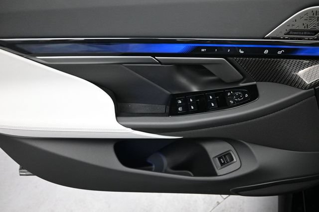 New 2027 BMW M5 w/ Carbon Package AWD/4WD image 18