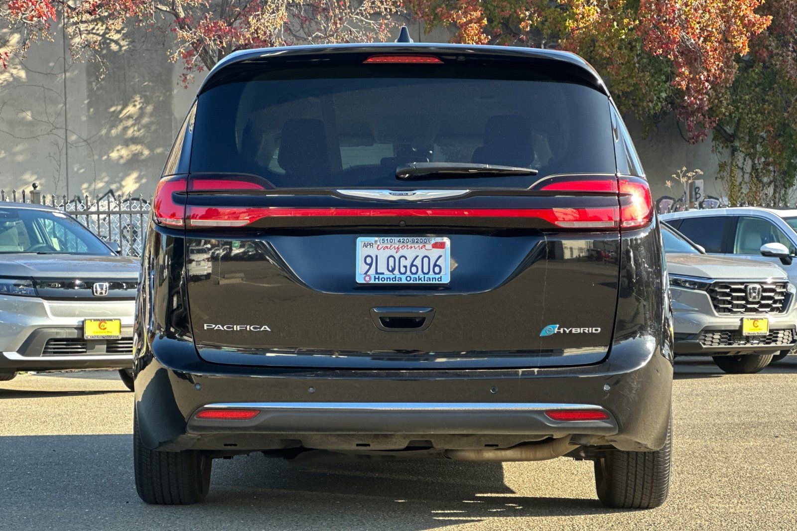 Used 2024 Chrysler Pacifica Select image 5