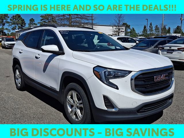 Used 2020 GMC Terrain SLE w/ Driver Convenience Package image 1
