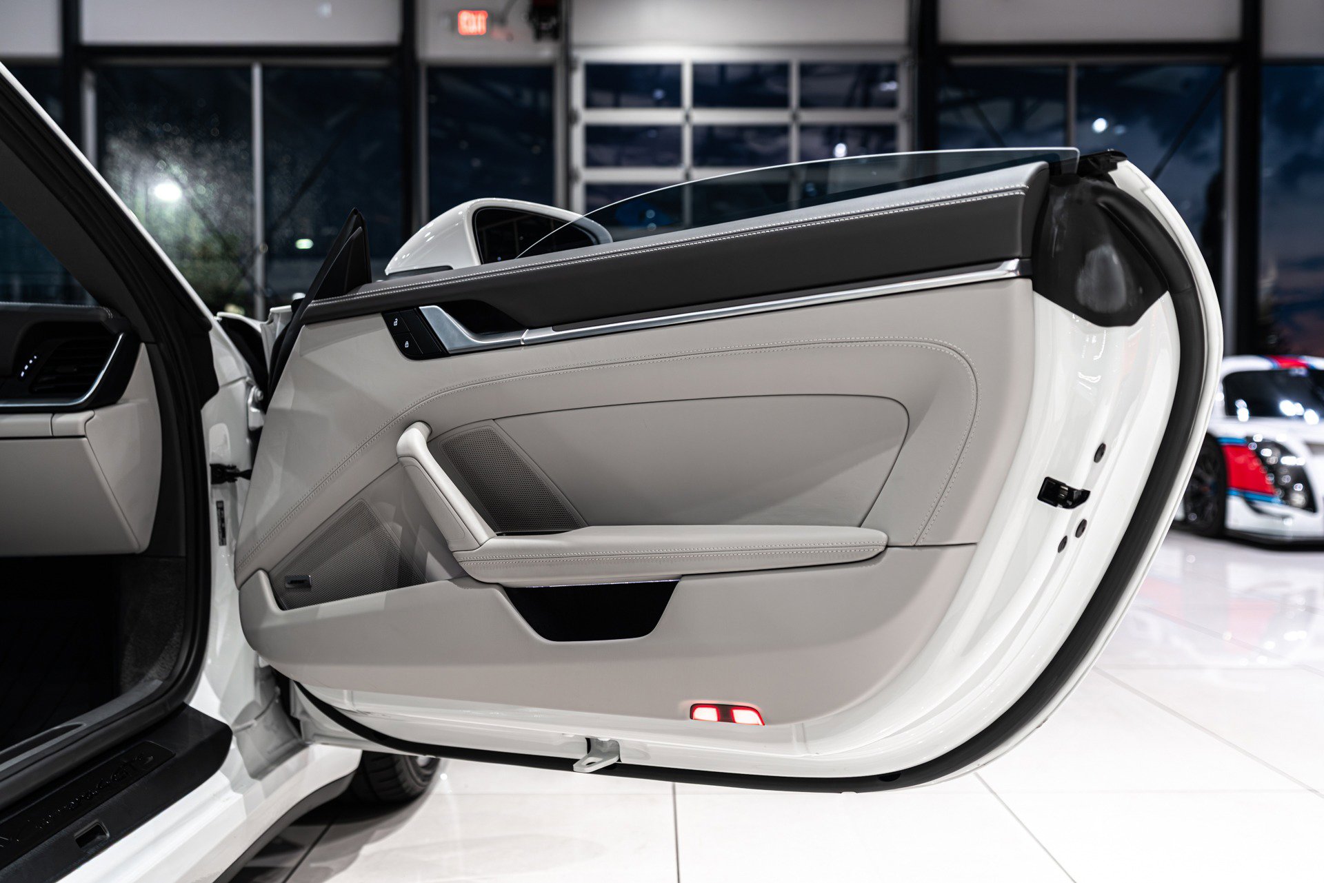 Used 2024 Porsche 911 Carrera 4 GTS image 32