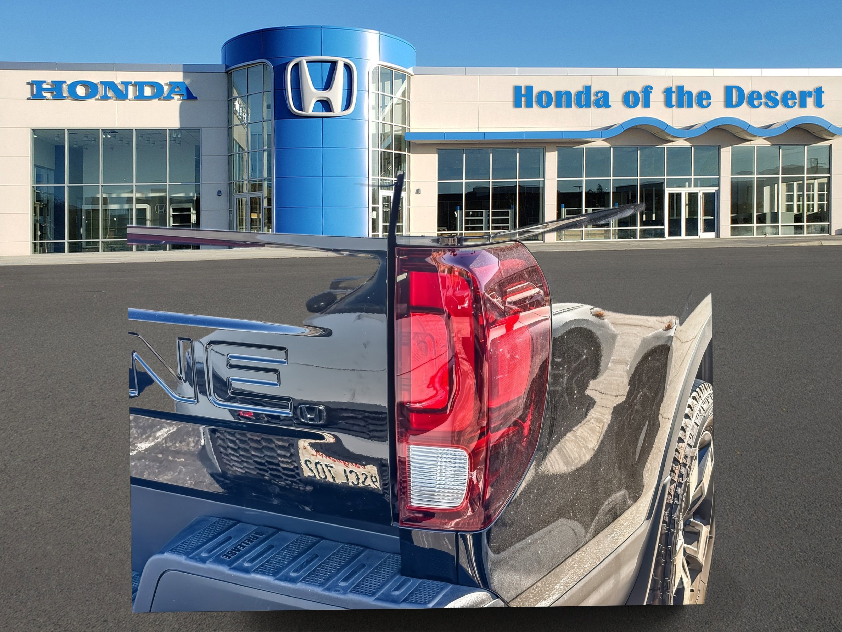 Used 2025 Honda Ridgeline Black Edition image 7