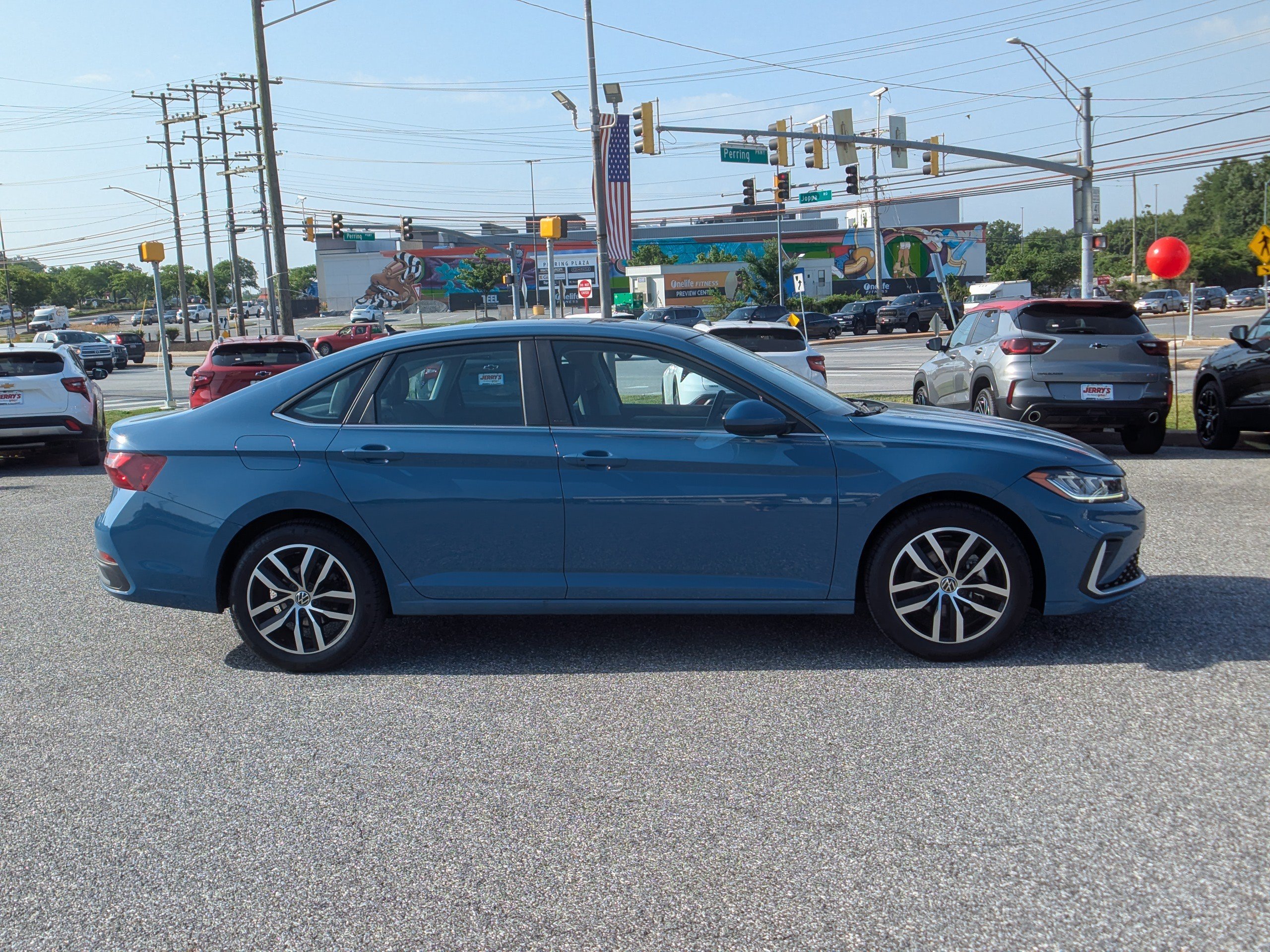 Used 2025 Volkswagen Jetta SE FWD image 10