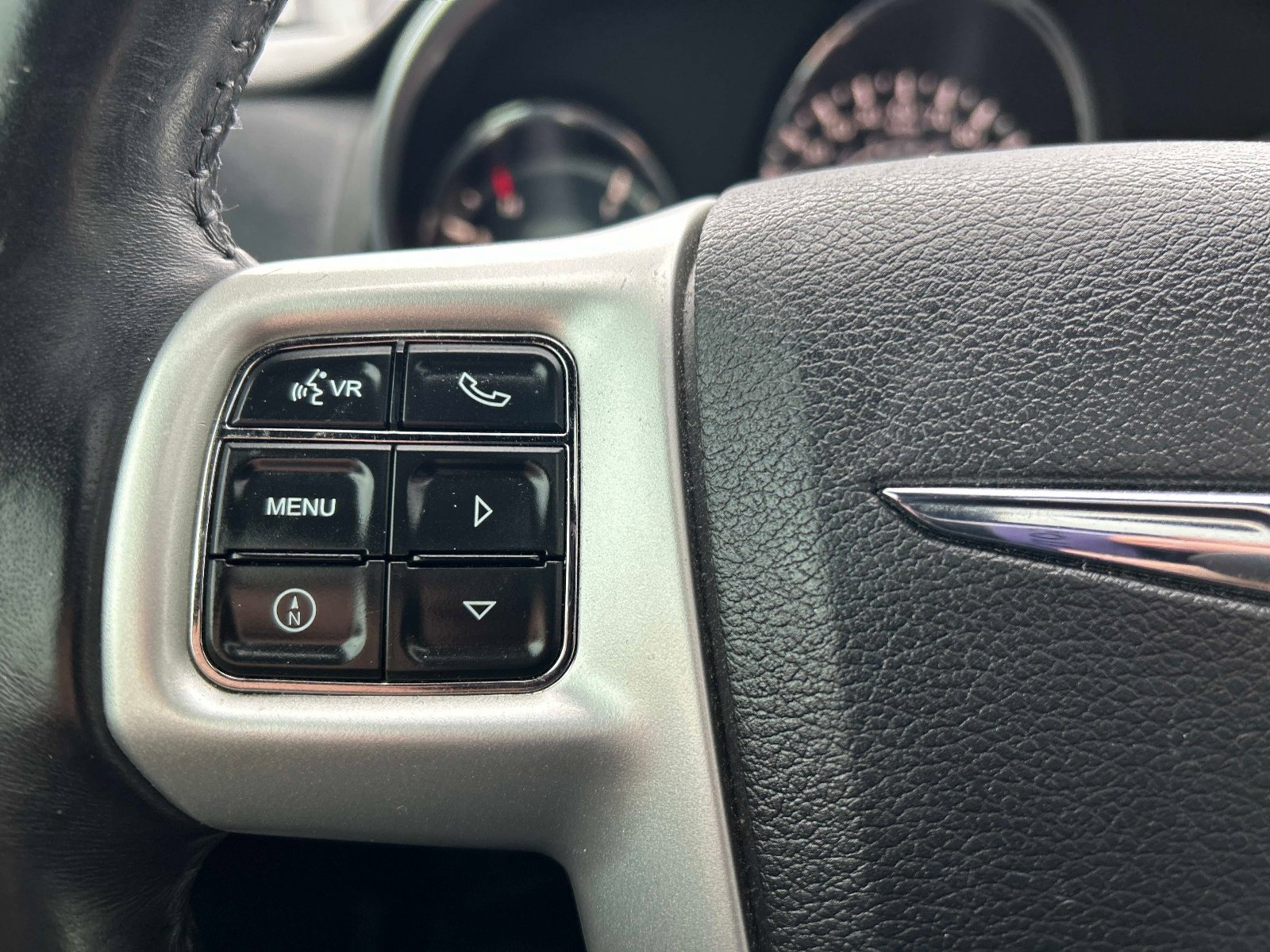 Used 2013 Chrysler 200 Limited w/ Sun/Sound Group image 22