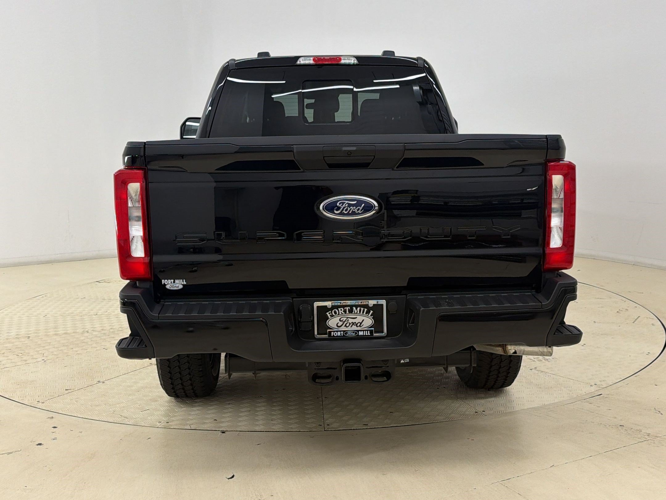 New 2026 Ford F250 XL w/ STX Appearance Package AWD/4WD image 9