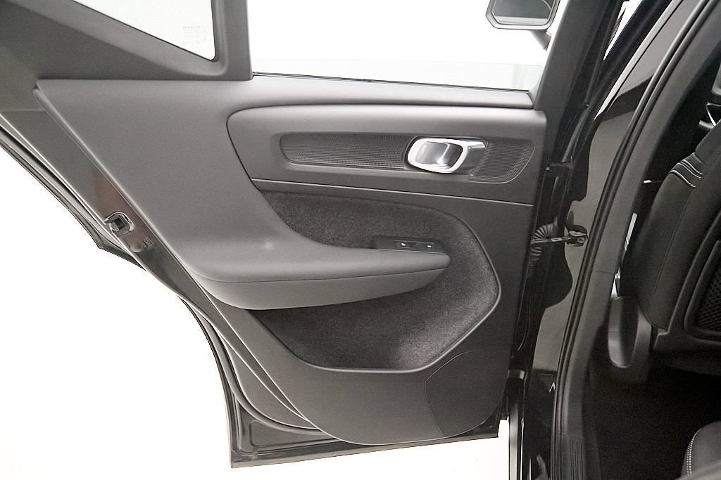 Certified 2023 Volvo XC40 Recharge Plus w/ Protection Package Premier AWD/4WD image 18