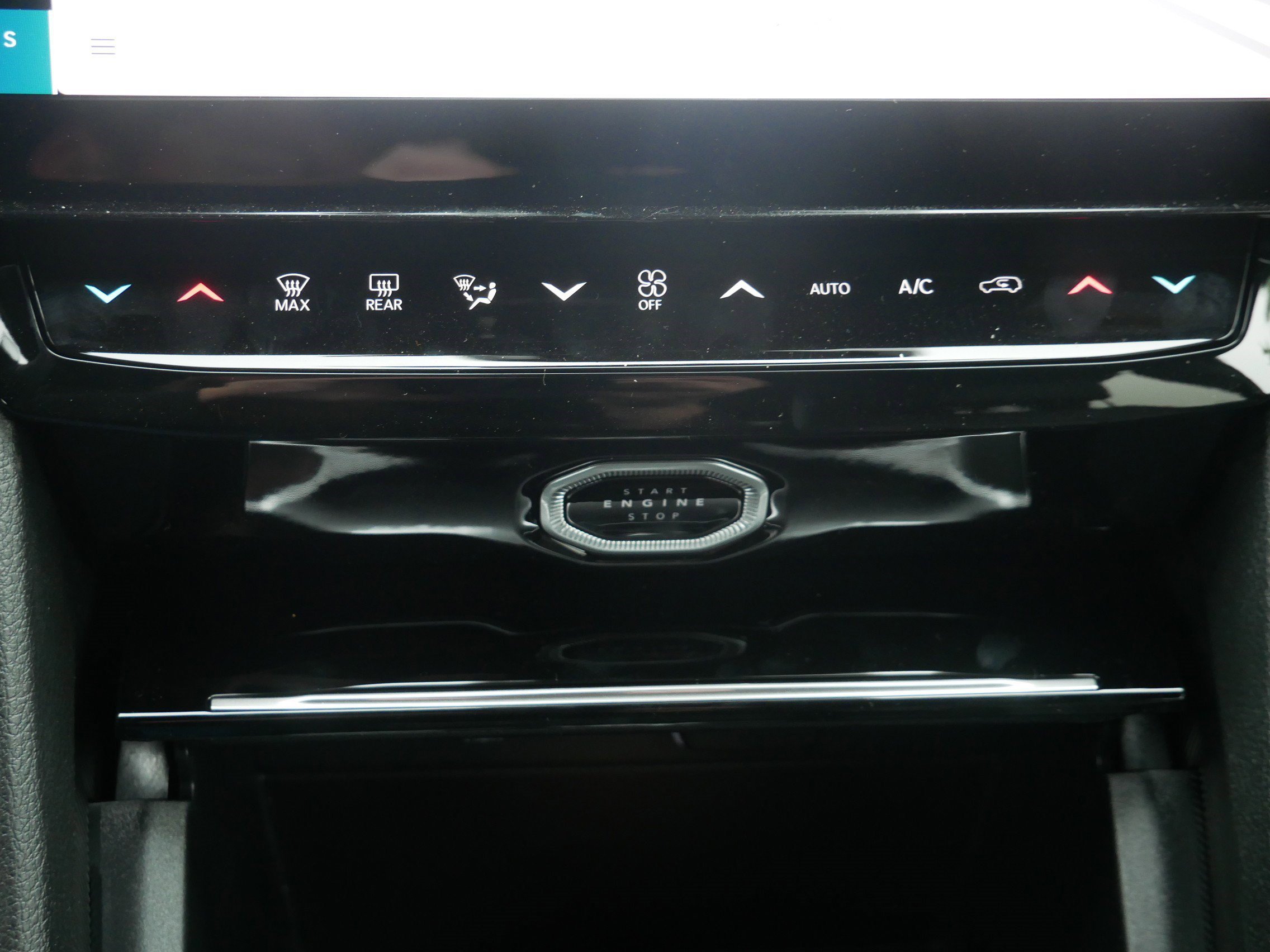New 2026 Jeep Grand Cherokee Limited AWD/4WD image 18