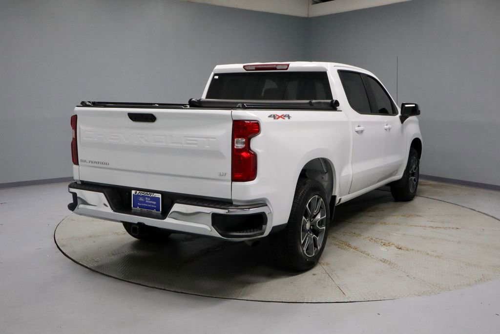 Used 2024 Chevrolet Silverado 1500 LT AWD/4WD image 11