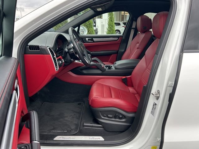 Used 2023 Porsche Cayenne Coupe image 20