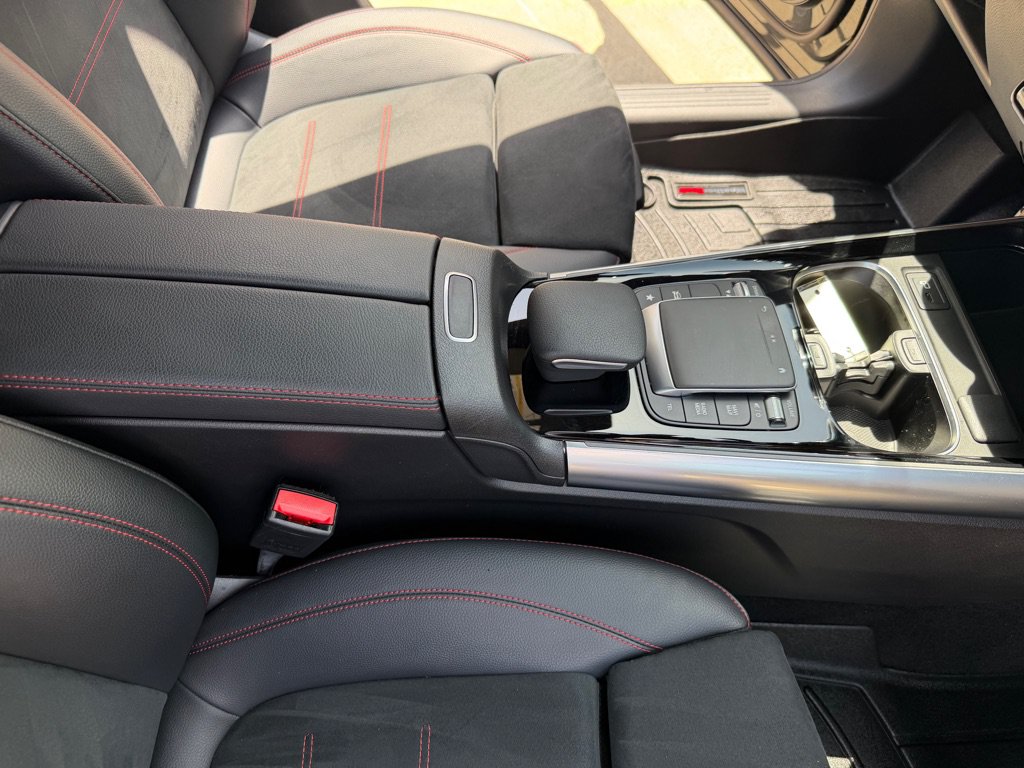 Used 2023 Mercedes-Benz GLA 250 4MATIC image 24