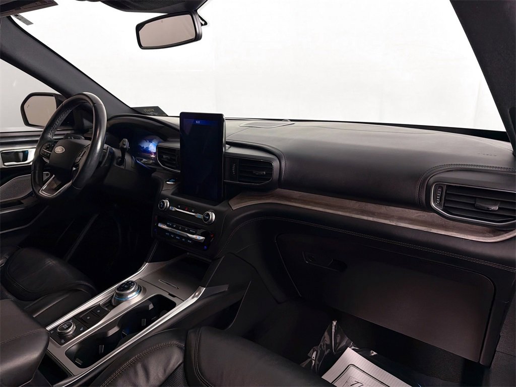 Used 2020 Ford Explorer Platinum image 28