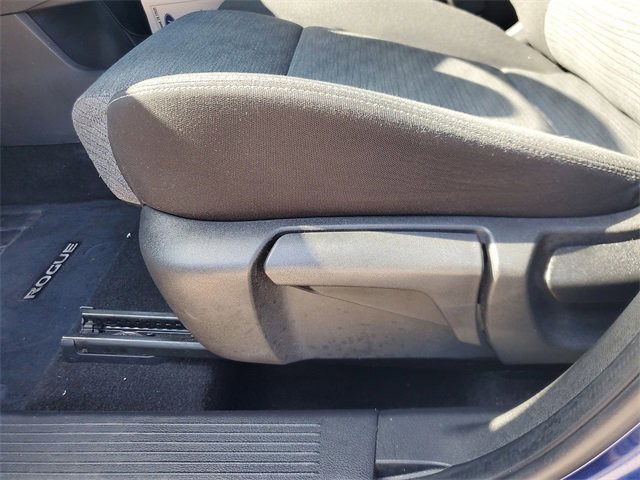 Used 2021 Nissan Rogue S image 14