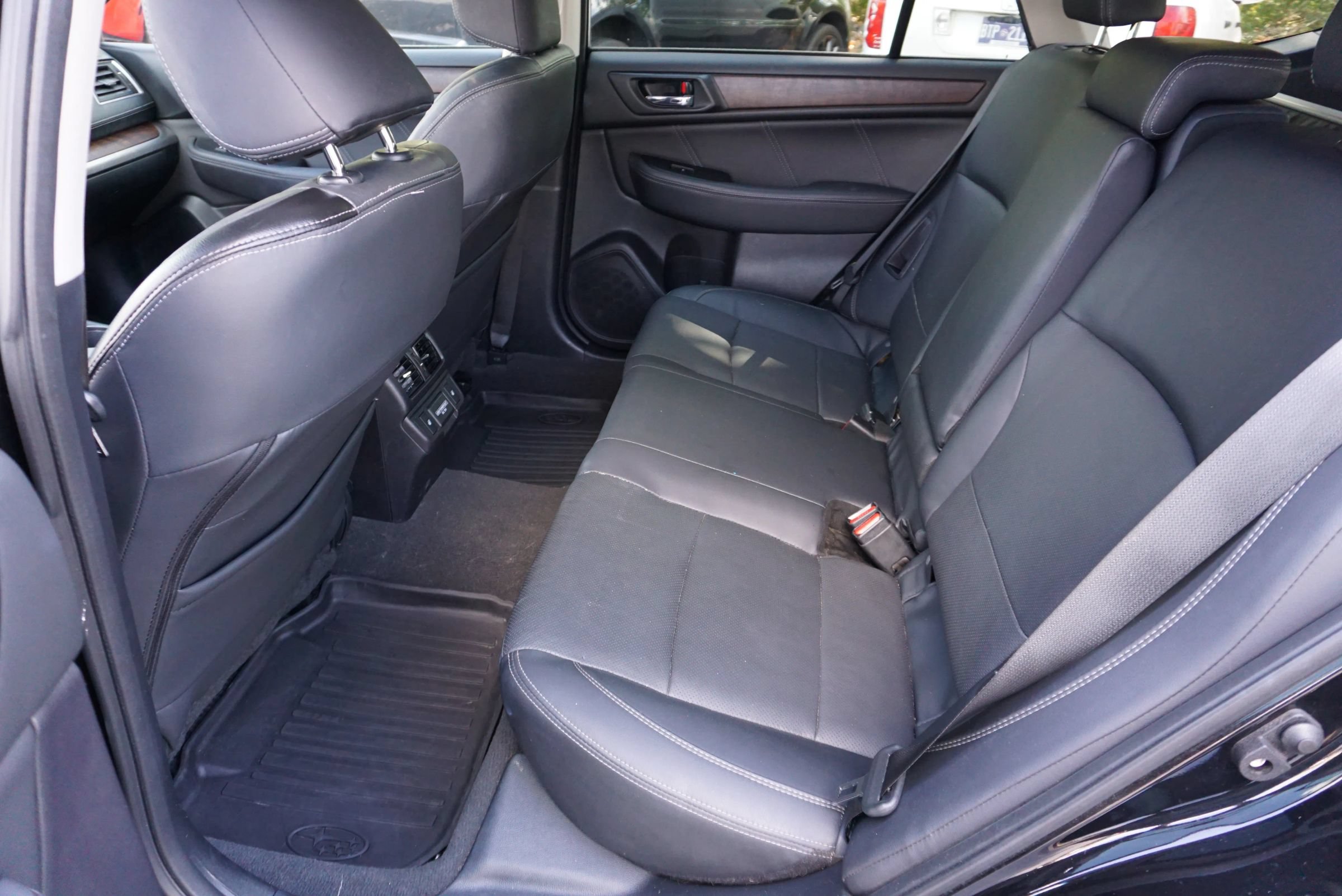 Used 2018 Subaru Outback 2.5i Limited AWD/4WD image 19