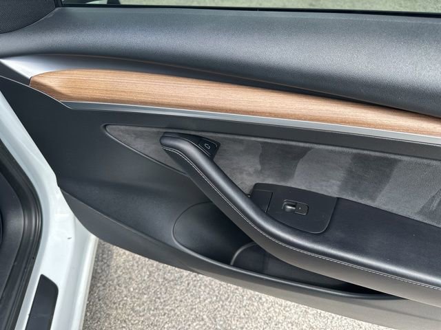 Used 2023 Tesla Model 3 Standard Range RWD image 12