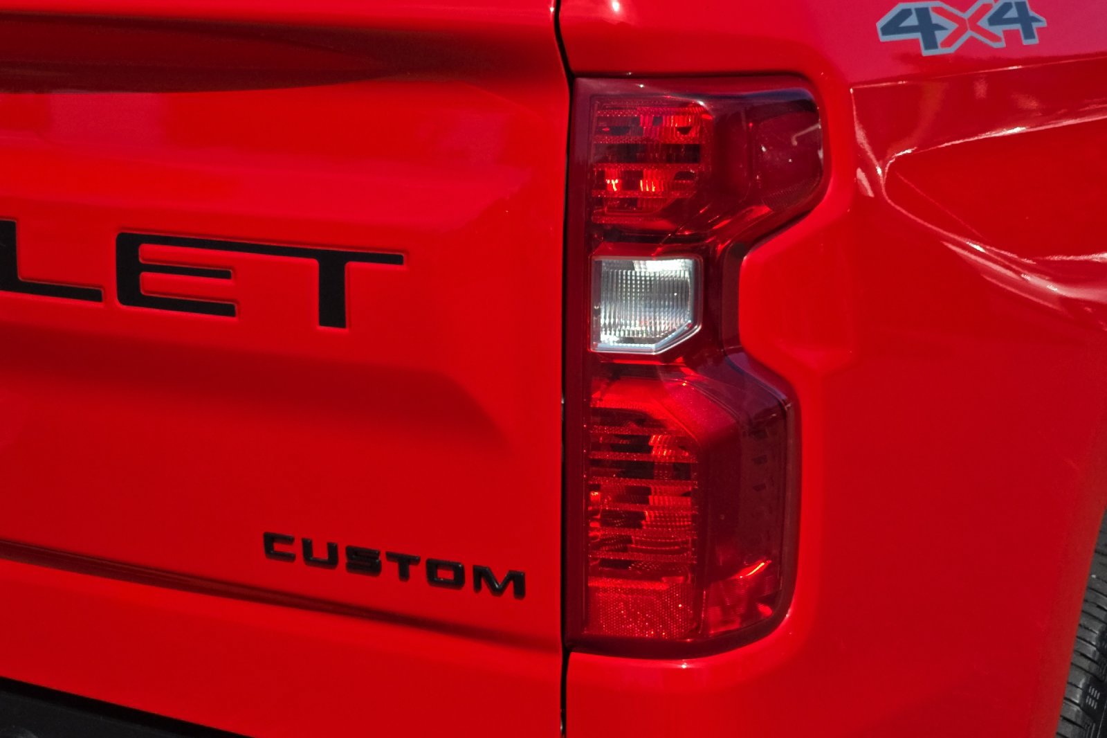 Used 2023 Chevrolet Silverado 1500 Custom w/ Rally Edition AWD/4WD image 26