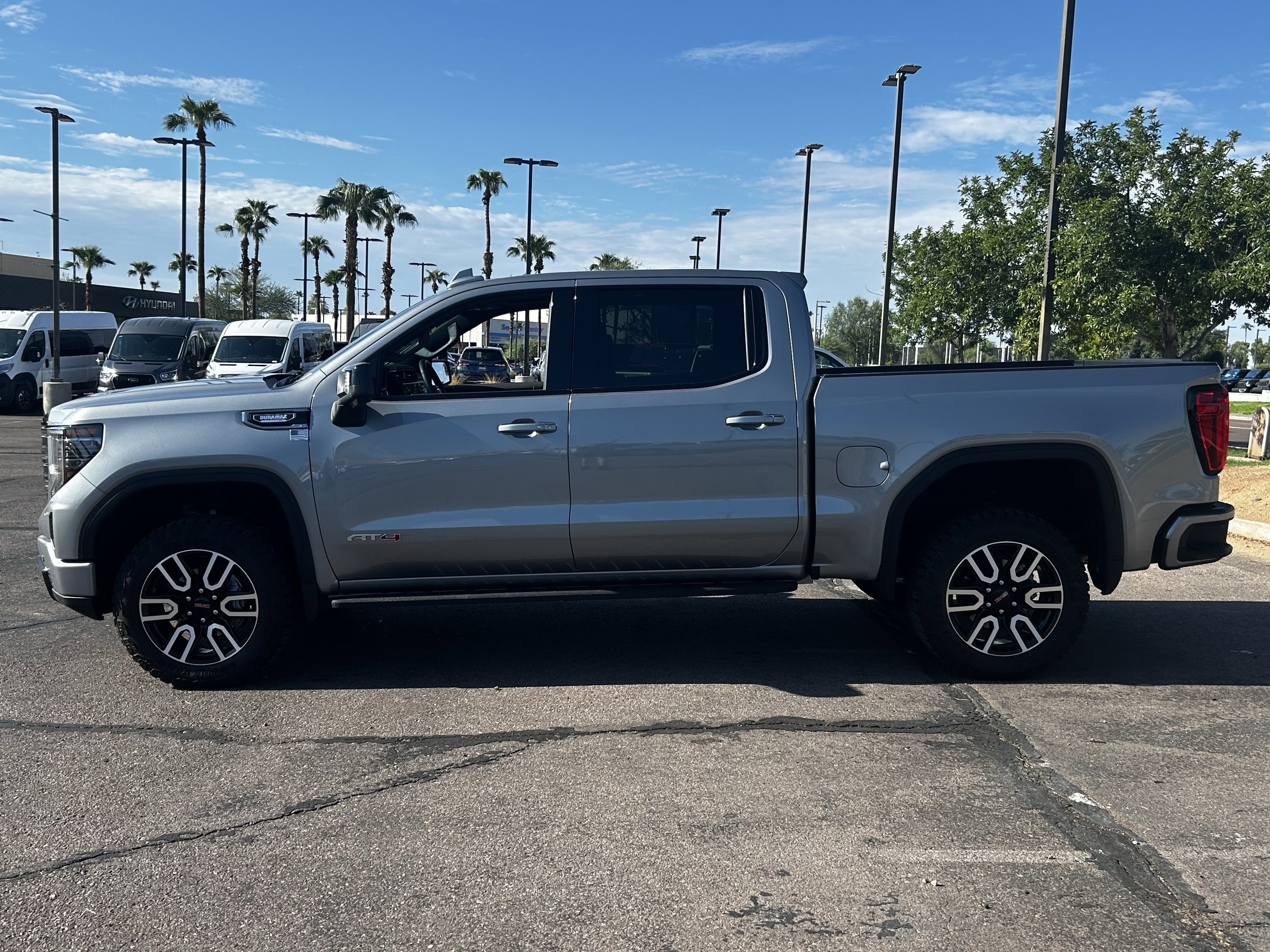 Used 2025 GMC Sierra 1500 AT4 w/ AT4 Premium Package image 3