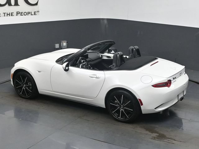 Used 2024 MAZDA MX-5 Miata Grand Touring w/ Weather Package RWD image 41