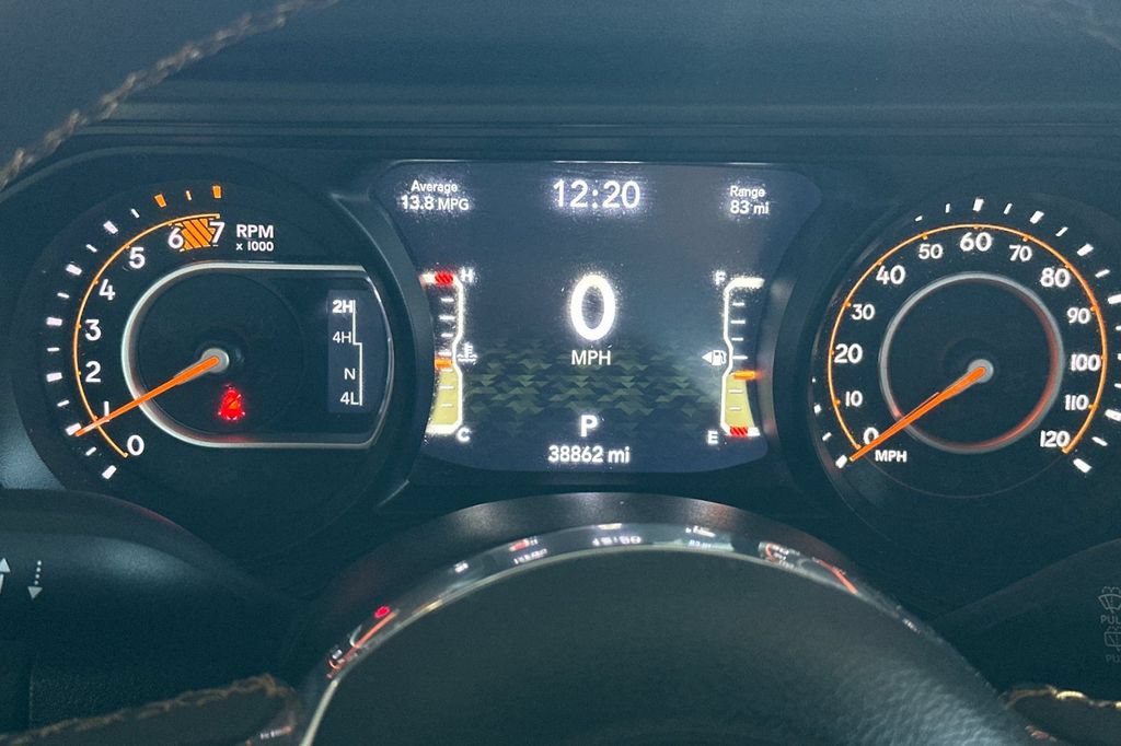 Used 2024 Jeep Wrangler Unlimited Sahara AWD/4WD image 26