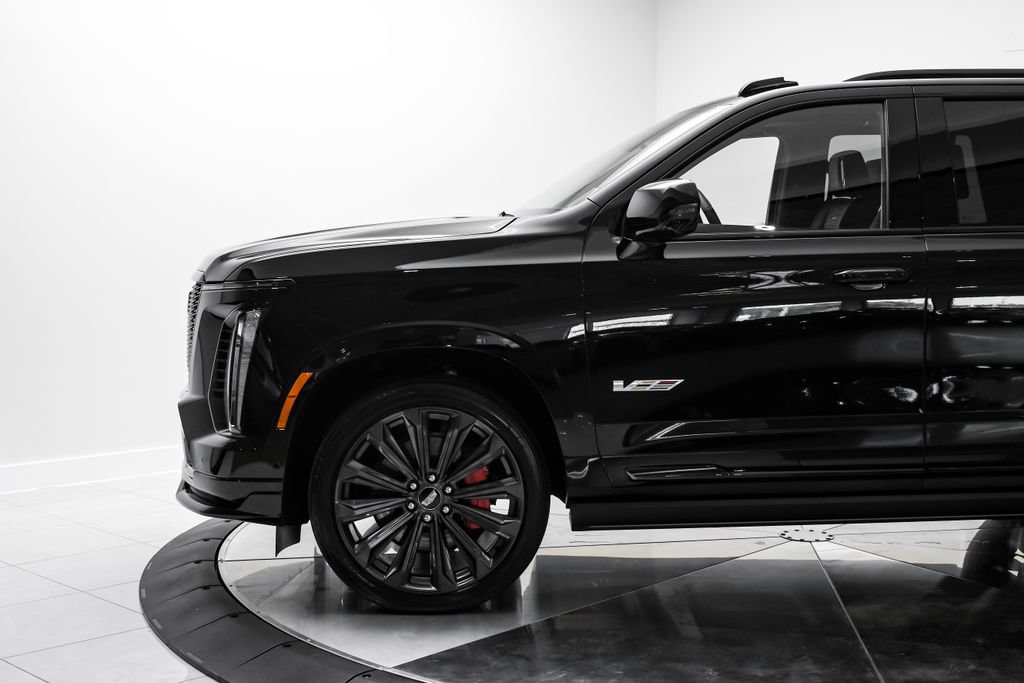Used 2026 Cadillac Escalade V AWD/4WD image 18