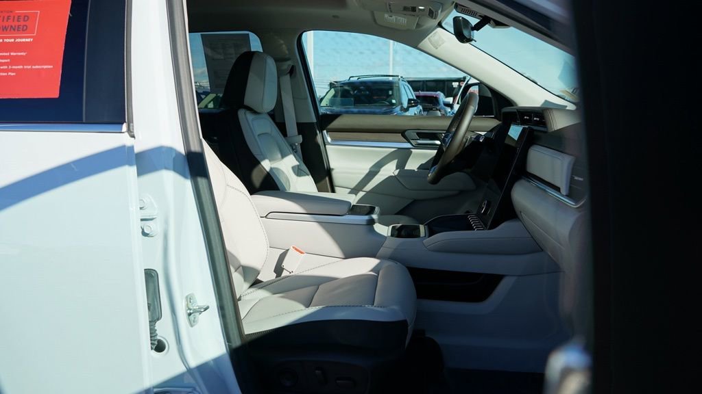 Used 2026 GMC Terrain Denali image 24