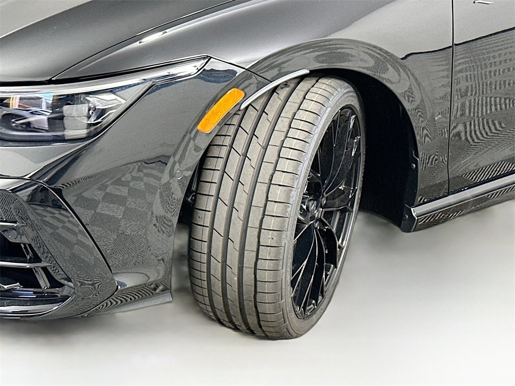 New 2025 Volkswagen Golf R Black Edition image 25