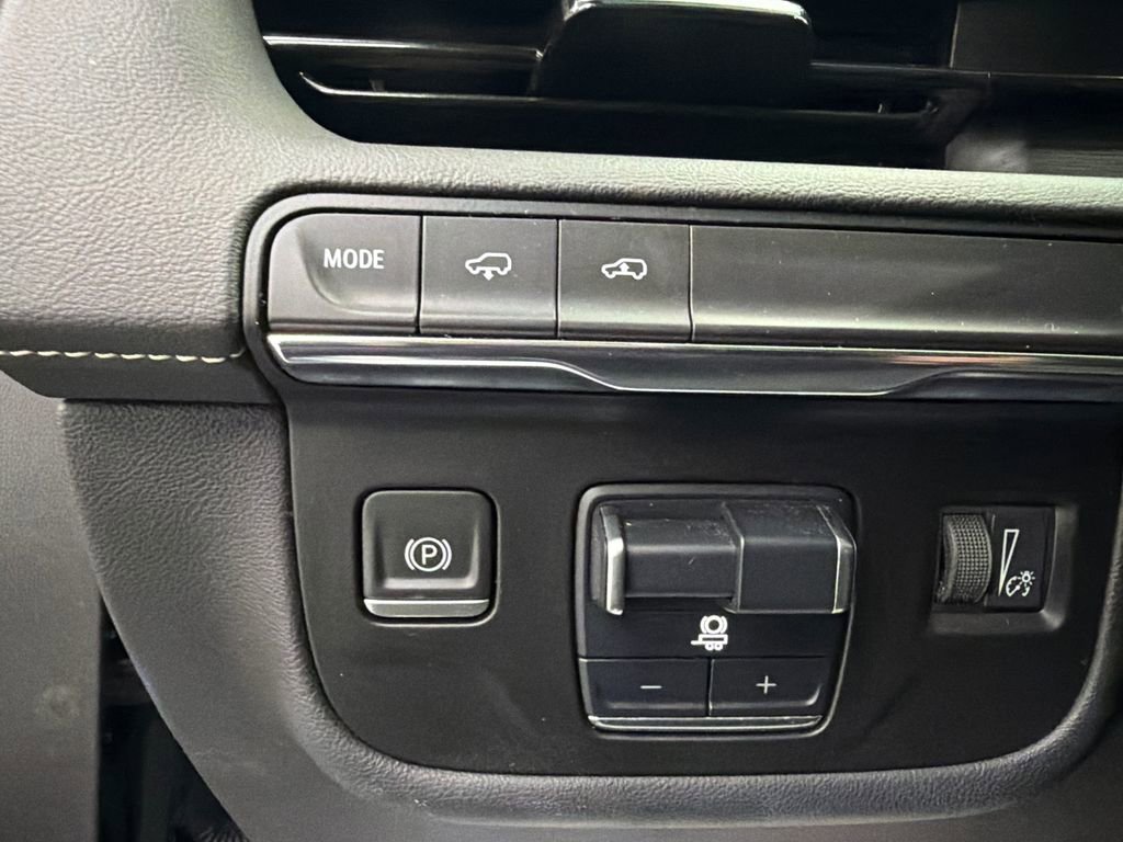 Used 2021 Cadillac Escalade Sport w/ Driver Assist Tech Package image 29