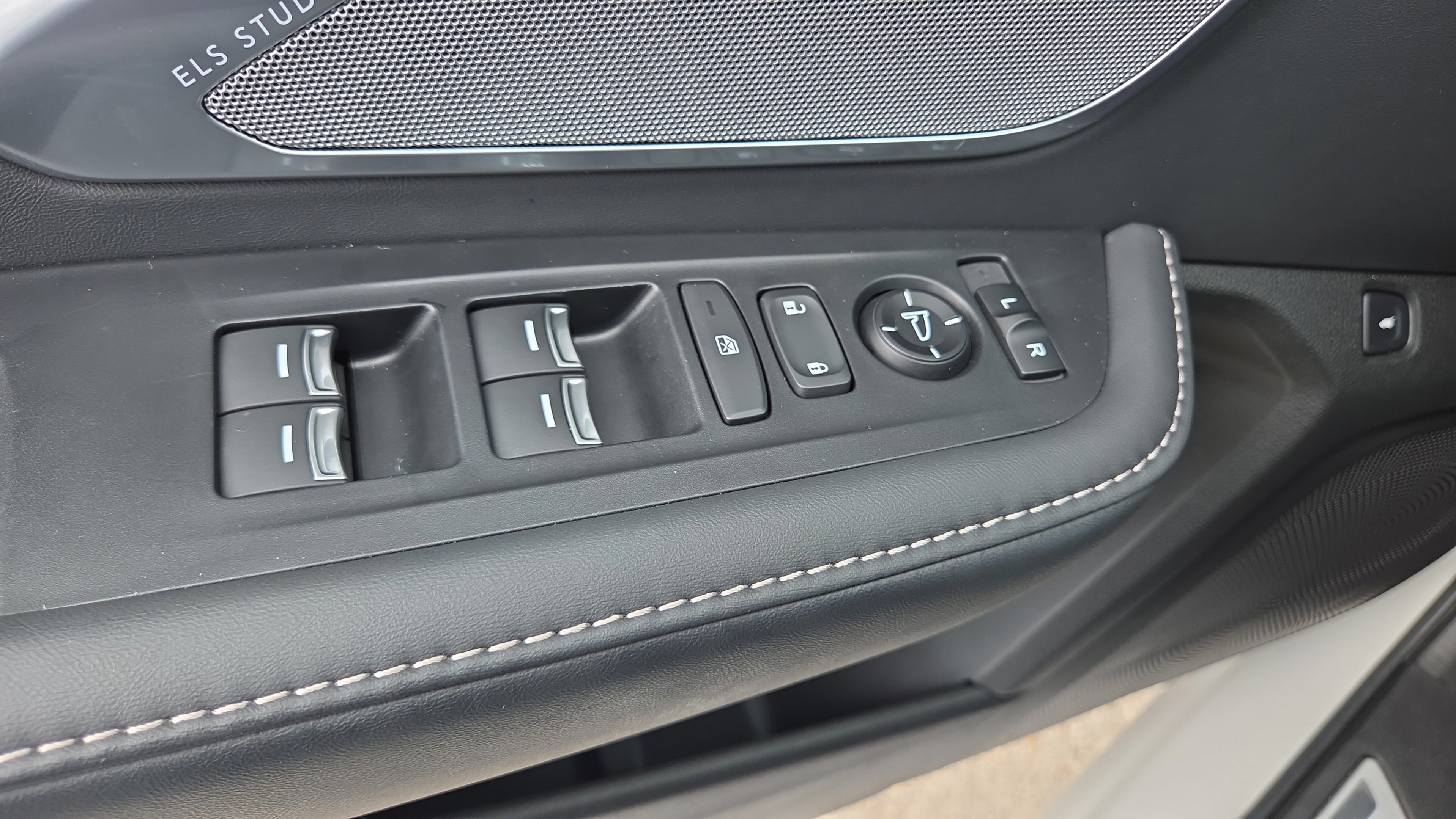 Used 2023 Acura RDX FWD w/ Technology Package image 33