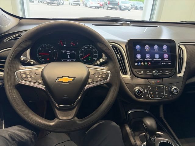 Used 2023 Chevrolet Malibu LT FWD image 14