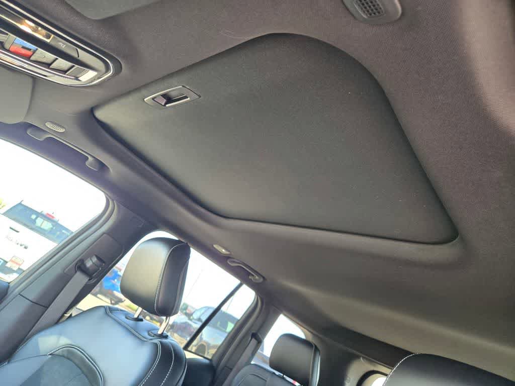 New 2025 Jeep Grand Cherokee Altitude image 16
