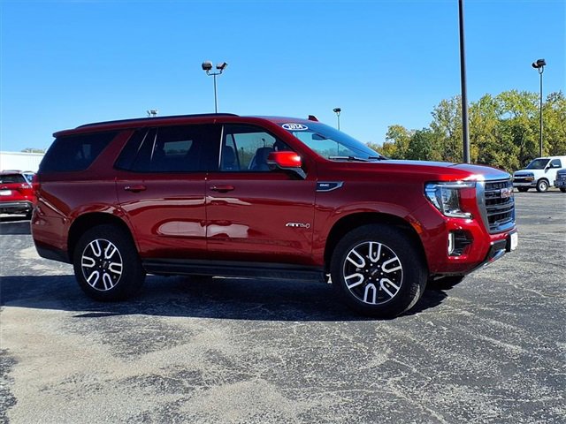 Used 2024 GMC Yukon AT4 w/ AT4 Premium Package image 3