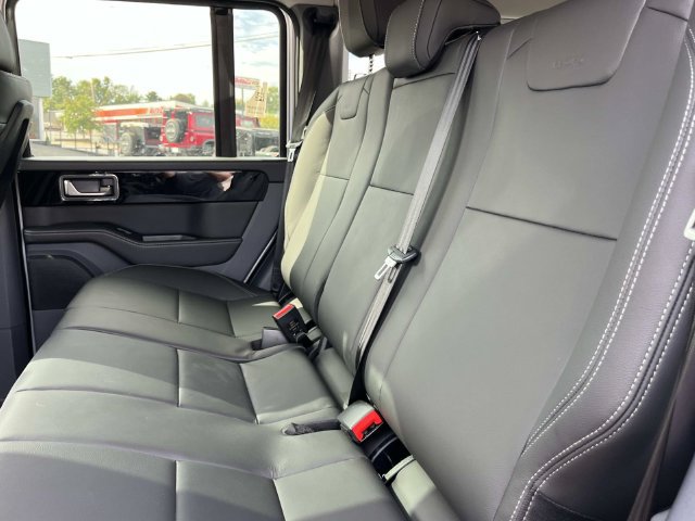 Used 2026 INEOS Grenadier Station Wagon AWD/4WD image 25