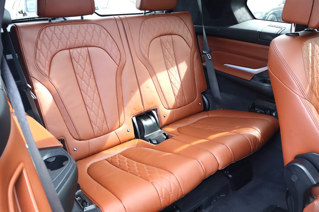 Used 2020 BMW X7 M50i AWD/4WD image 30