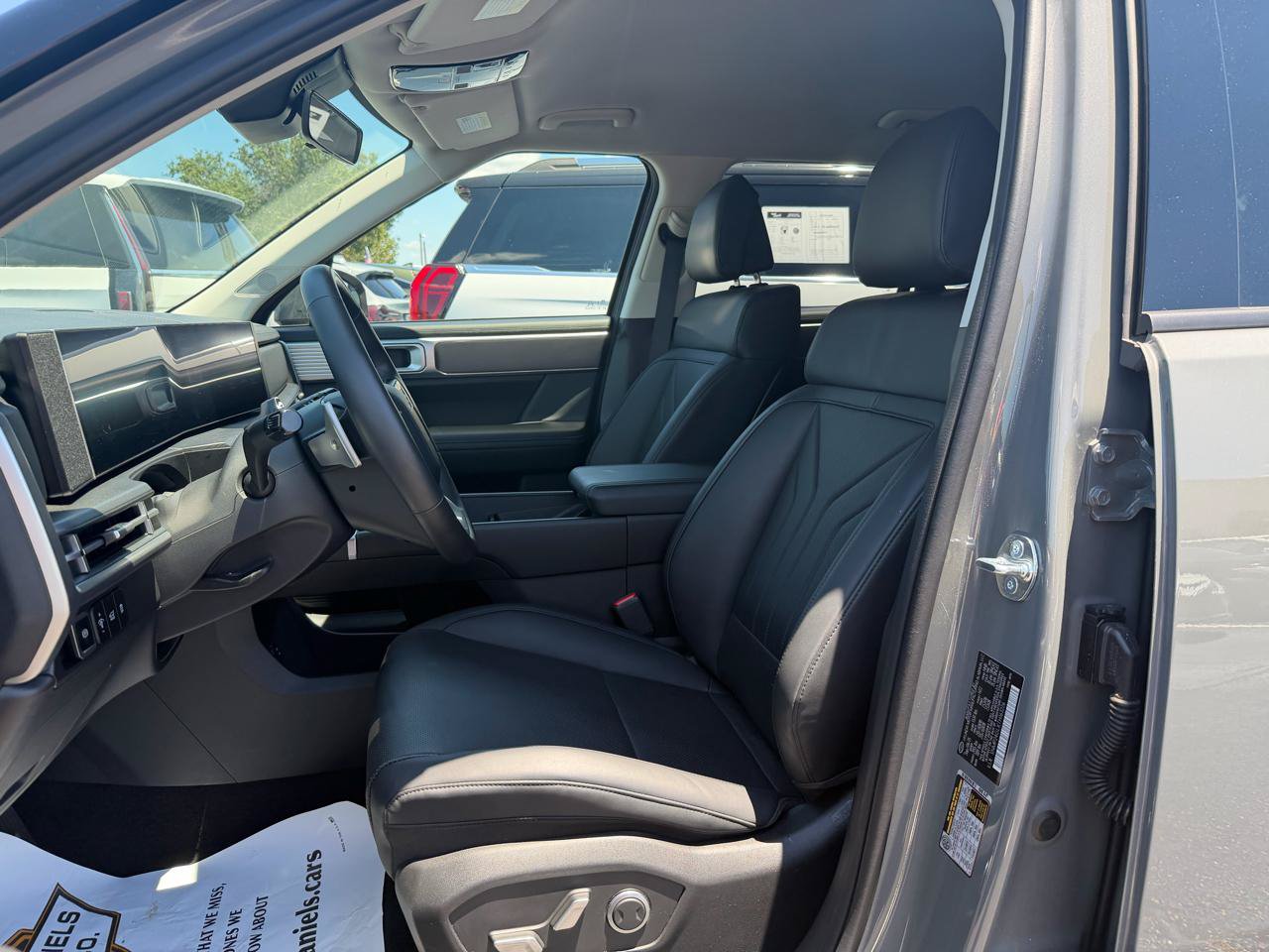 Used 2026 Hyundai Santa Fe SEL FWD image 11