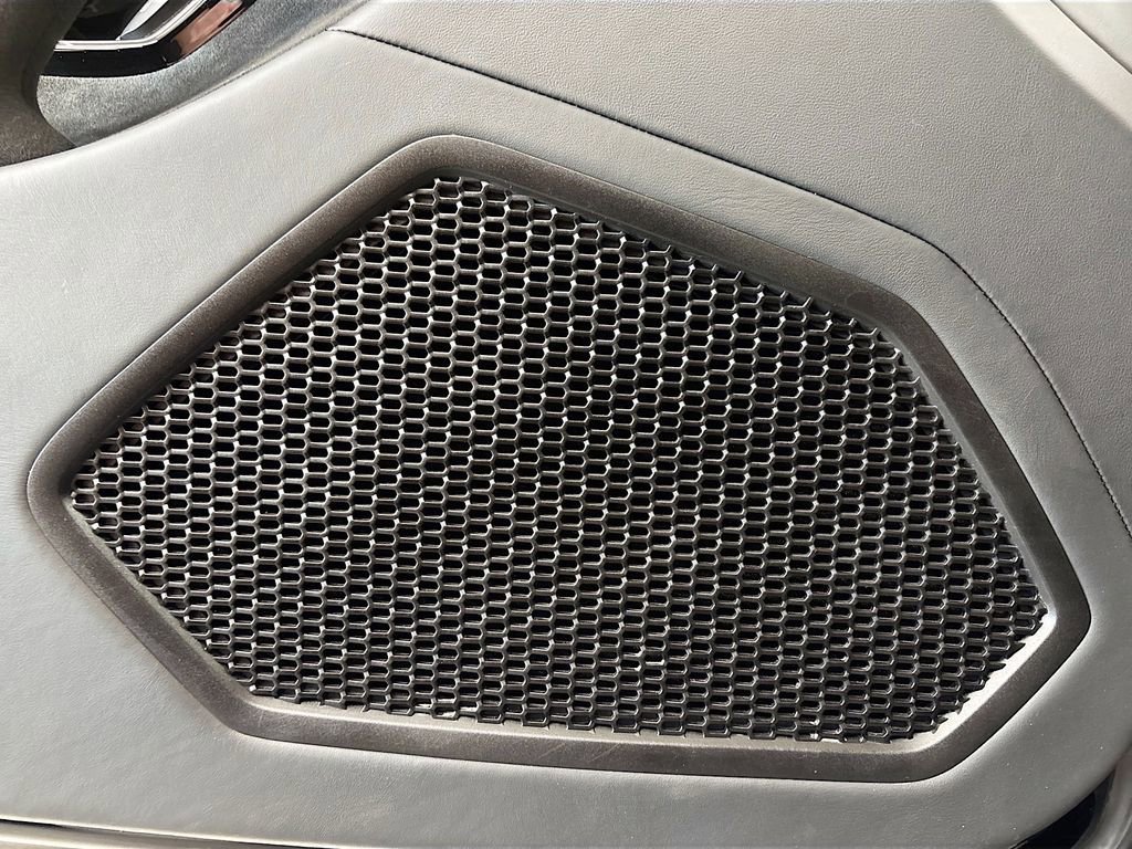 Used 2024 Lamborghini Huracan Tecnica image 24